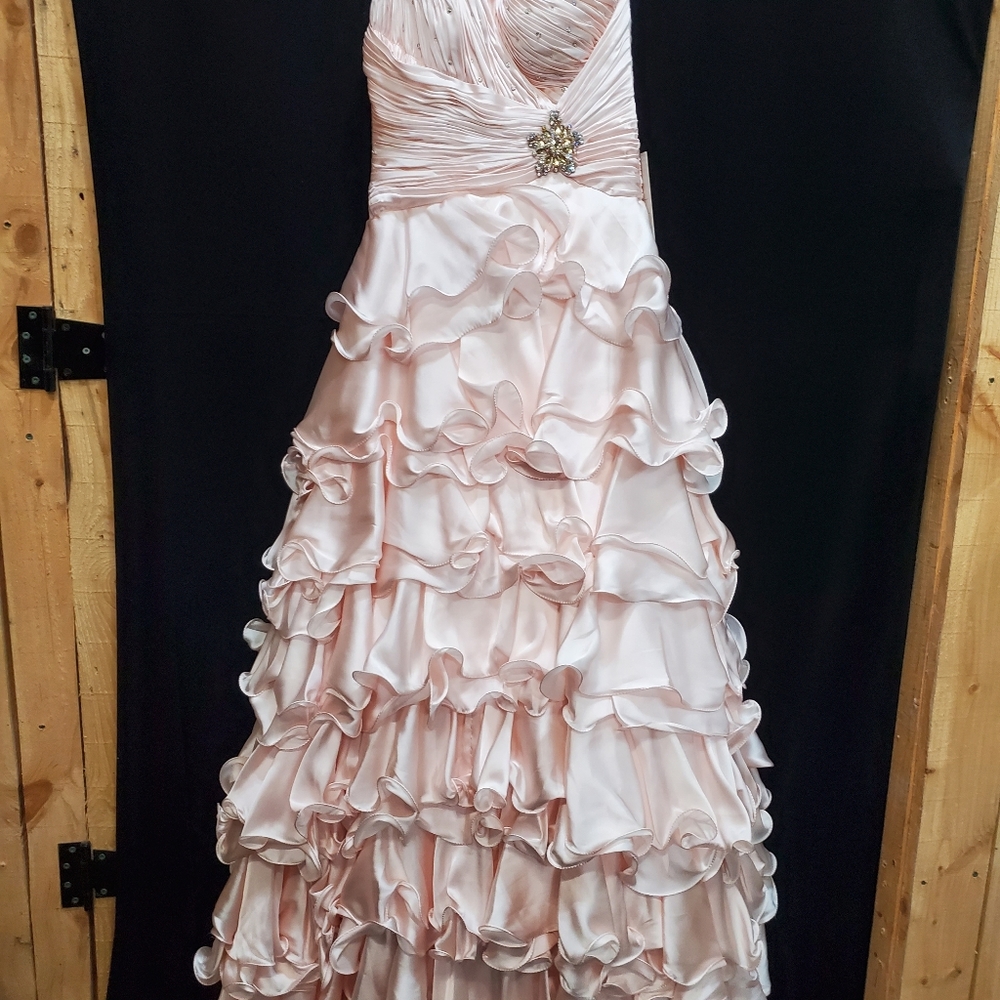 Mac Duggal pink dress, size 6